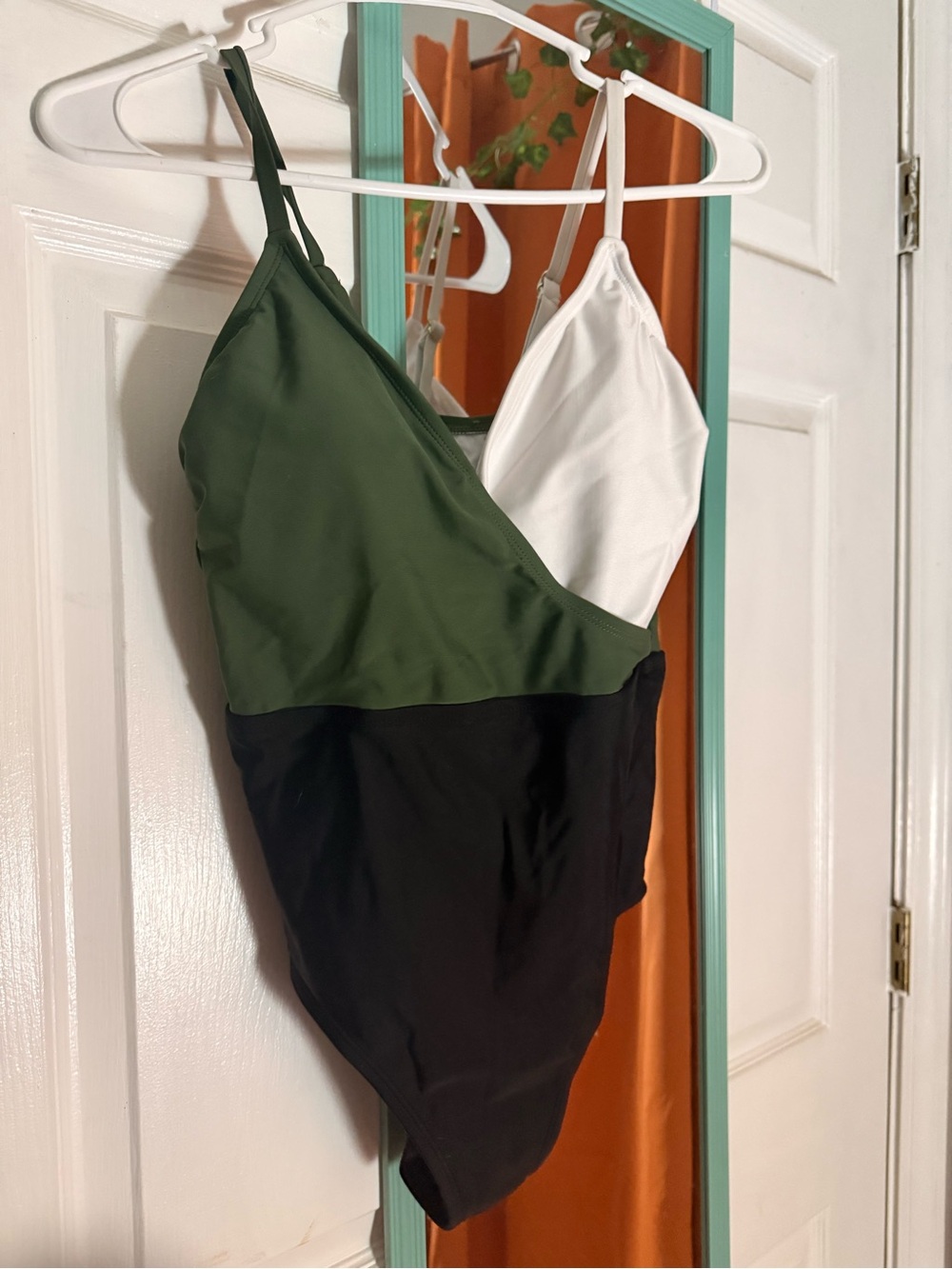 Classic Colorblock Women’s One-Piece Swimsuit - Green/White/Black